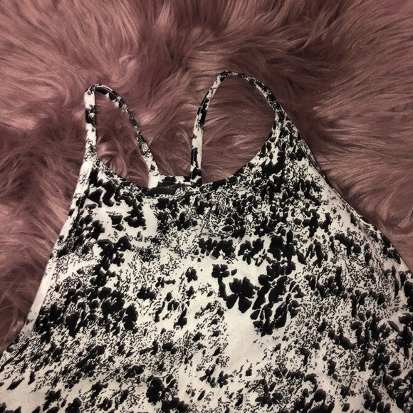 Volcom Tank - Picture 2 of 2